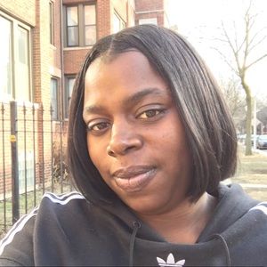 Meet your Posher, Lolita